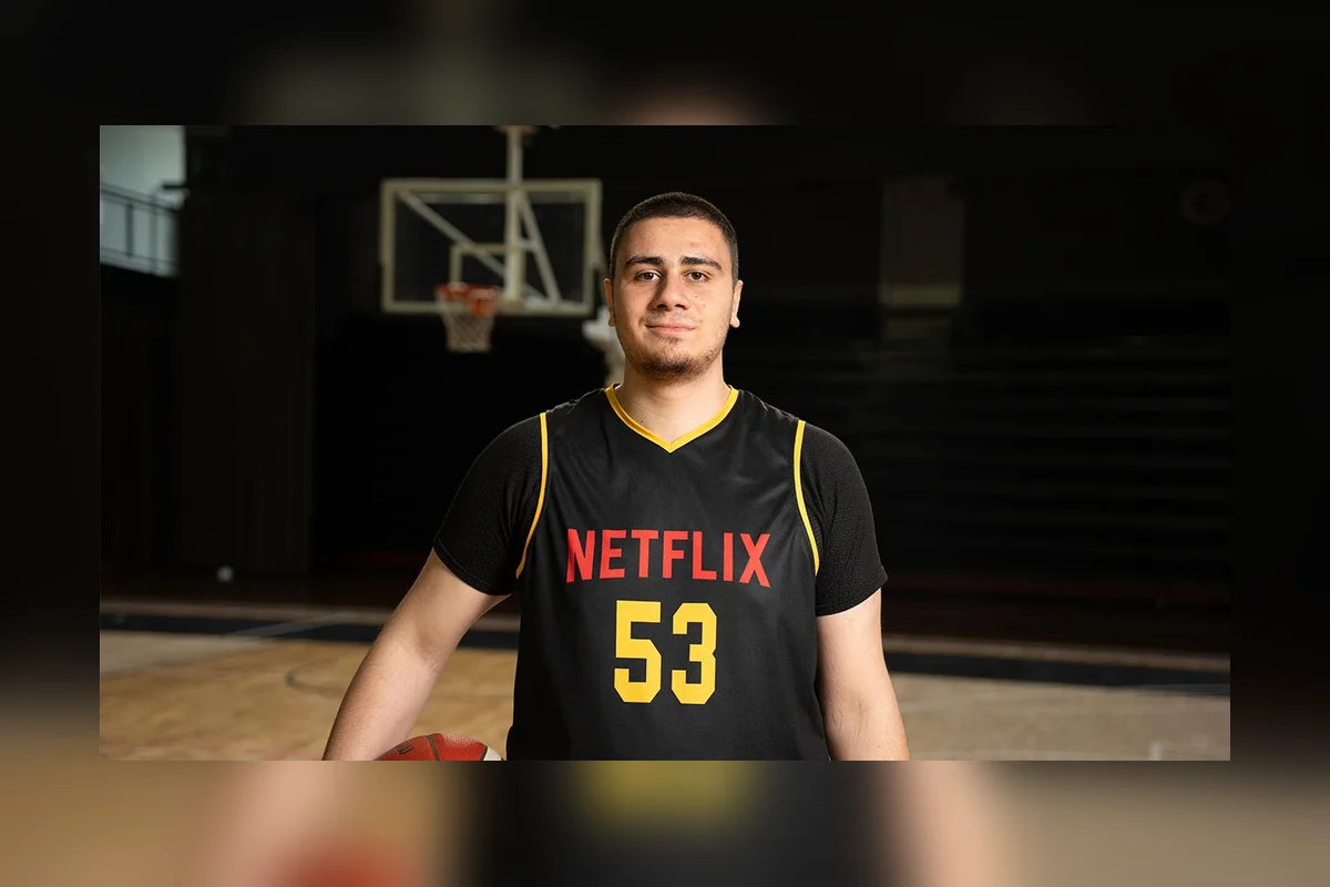 Netflix'in Palas Pandıras Dizisine Mert Fındıkçı Katıldı