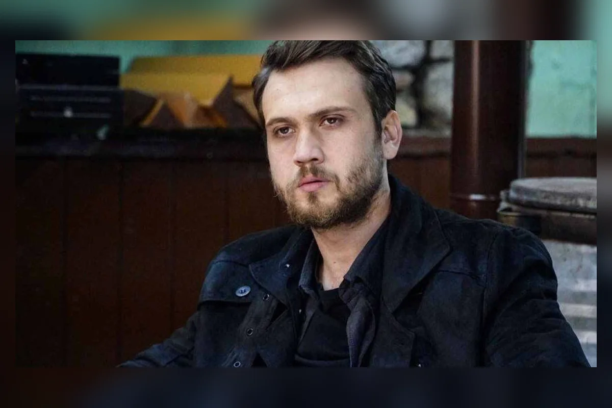 Eve Giden Yol: Aras Bulut İynemli'ye Nilperi Şahinkaya Eşlik Ediyor