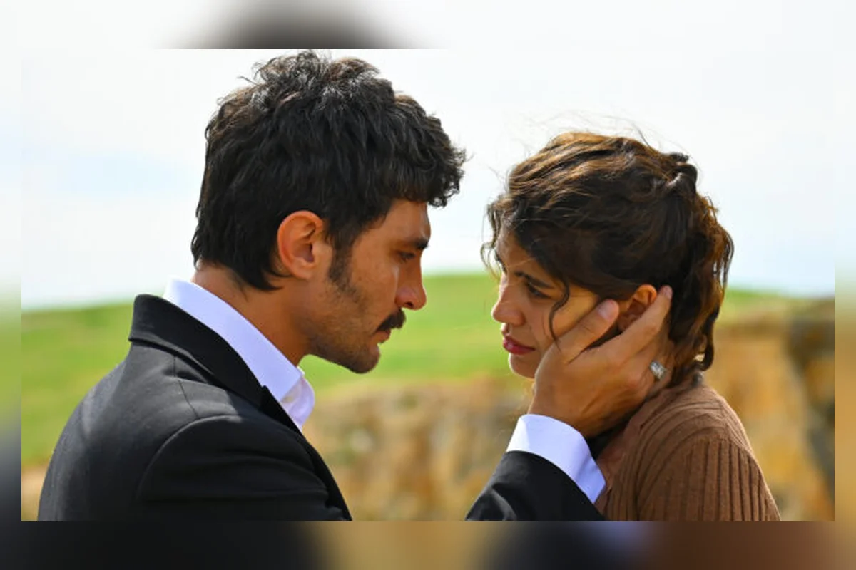 Özgü Namal Cannes'da: Sarı Zarflar'ın Gururu