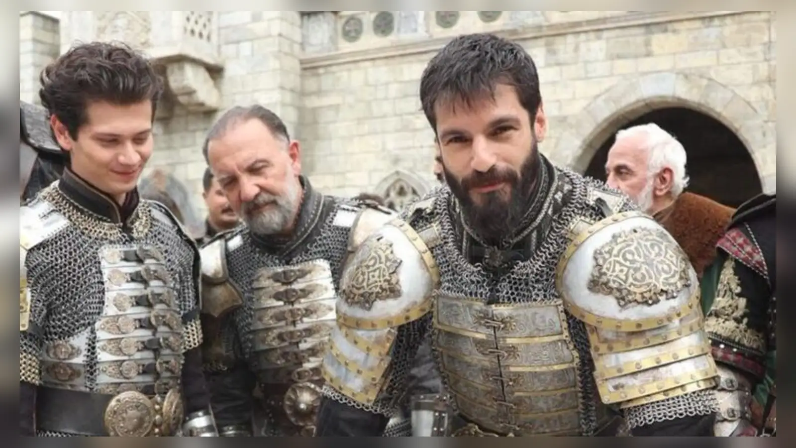 'Daha 17'nin ilk bölümünden bir sahne, Aras karakteriyle.