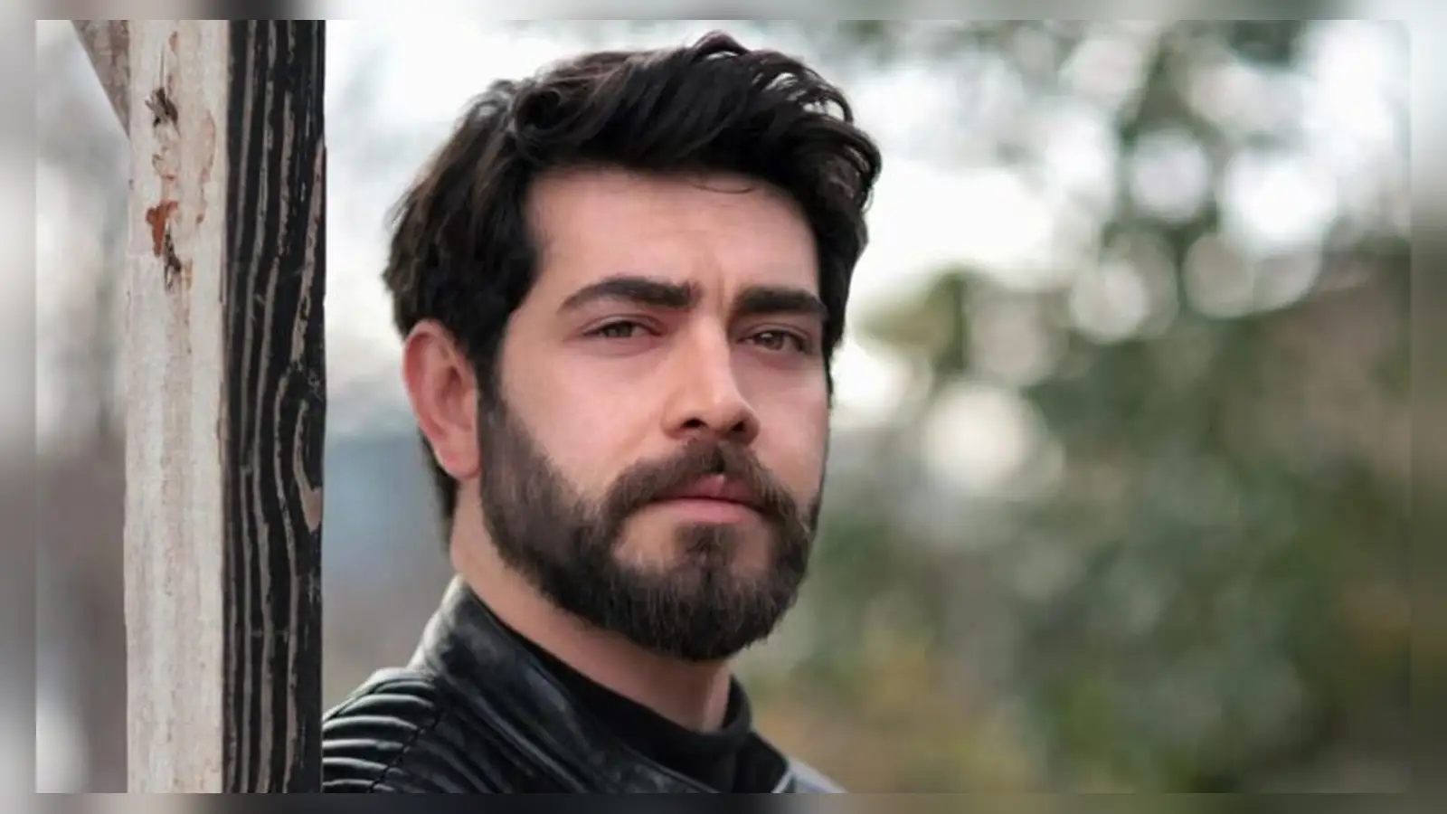 Yaman ve Doğa karakterleri Urla'da çekimde.
