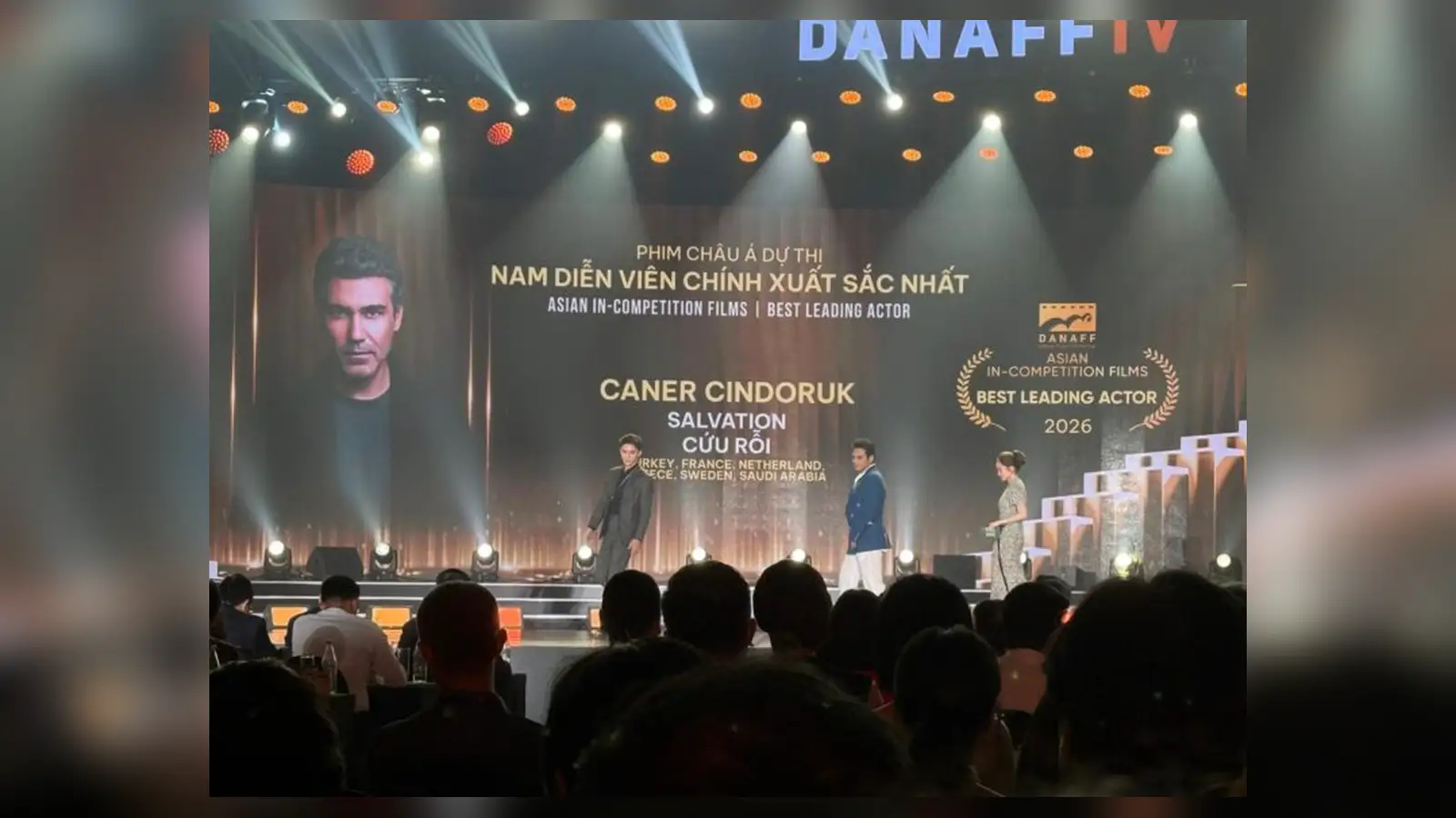 Burak Müjdeci yönetmen koltuğunda