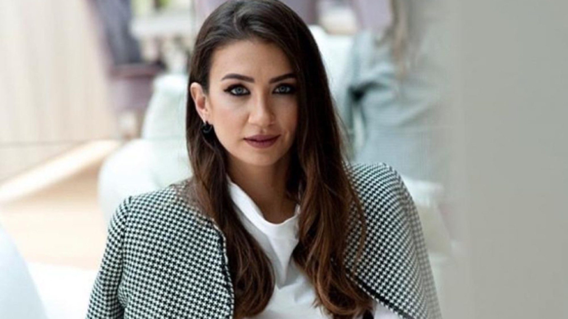 Ceren Benderlioğlu Resmi