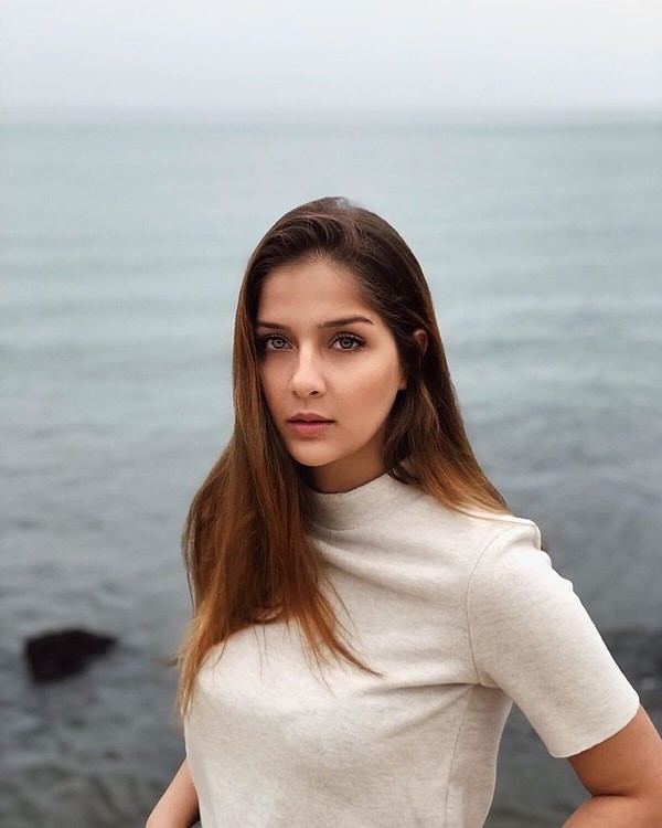 Ecem Çalhan Resmi