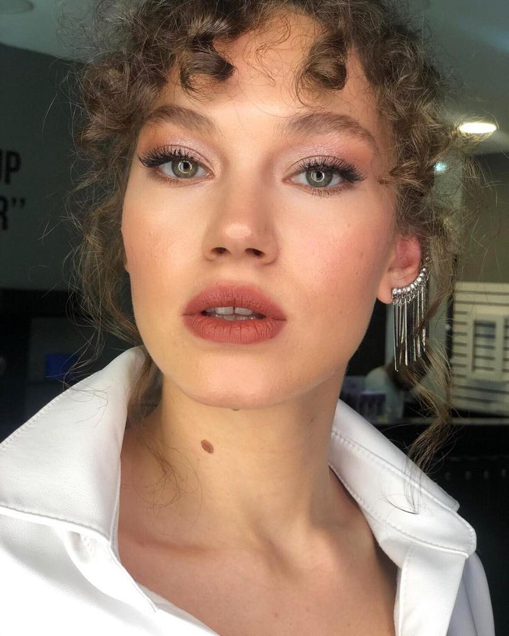 Melisa Şenolsun Resmi