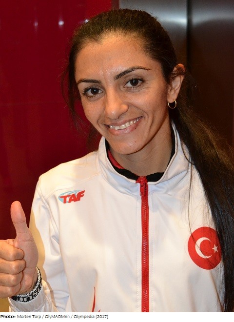 Özlem Kaya Resmi