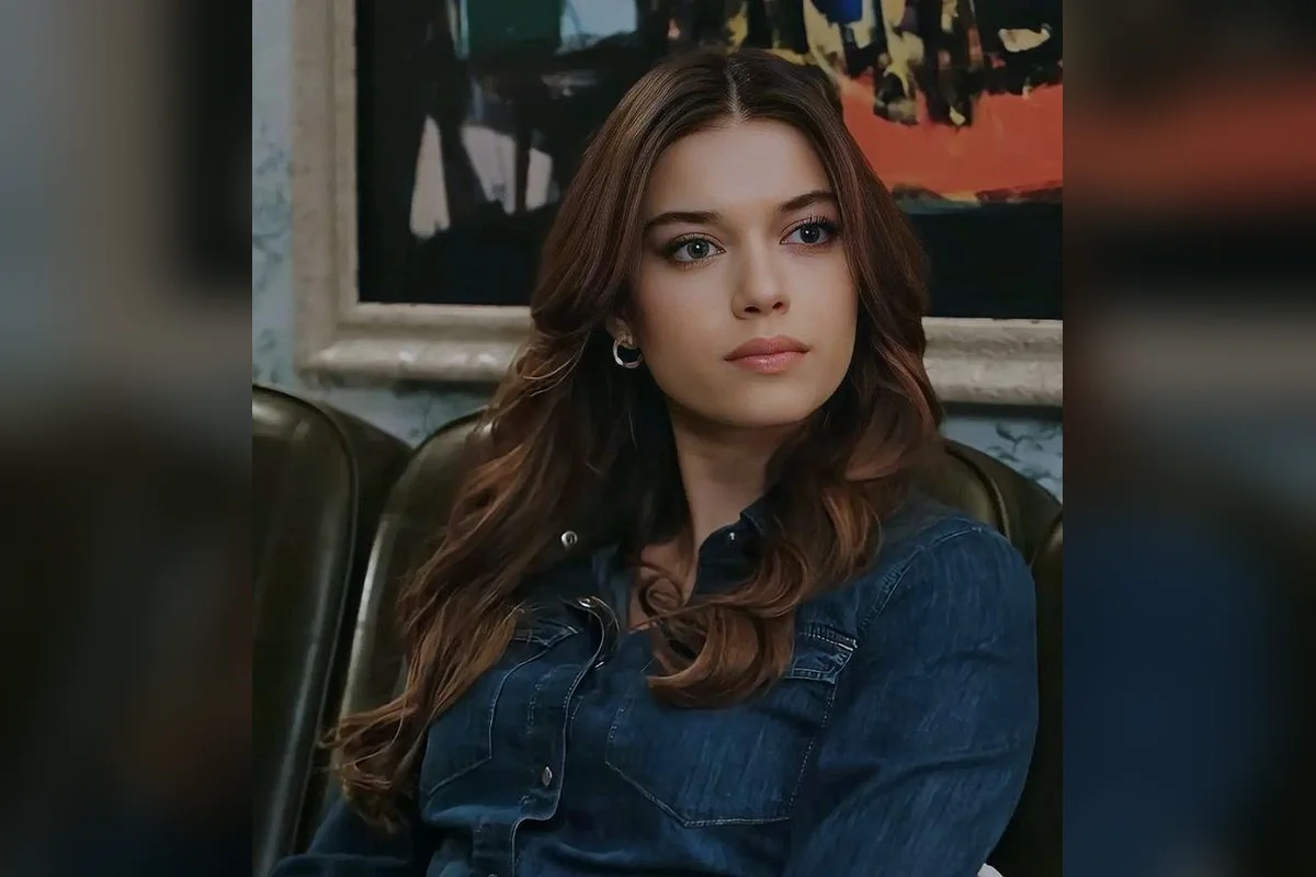 Afra Saraçoğlu