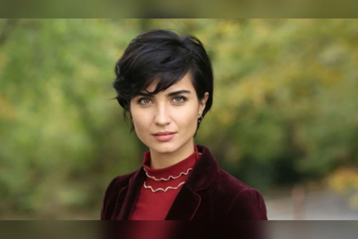 Çirkin'de Patlama Anı! Kadir ve Meryem'in Büyük Sırrı Tarık'ın Elindeki Fotoğrafla Ortaya Çıkıyor!