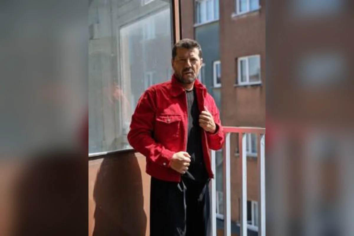 İlker Aksum'dan Adana Günlükleri'nde Bayram Rolü