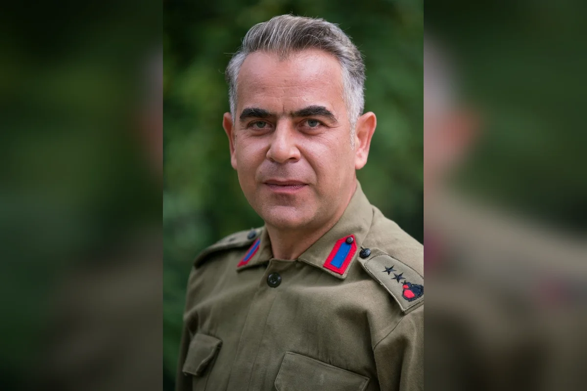 Cennetin Çocukları'nda Hazine ve Boşanma Gerilimi